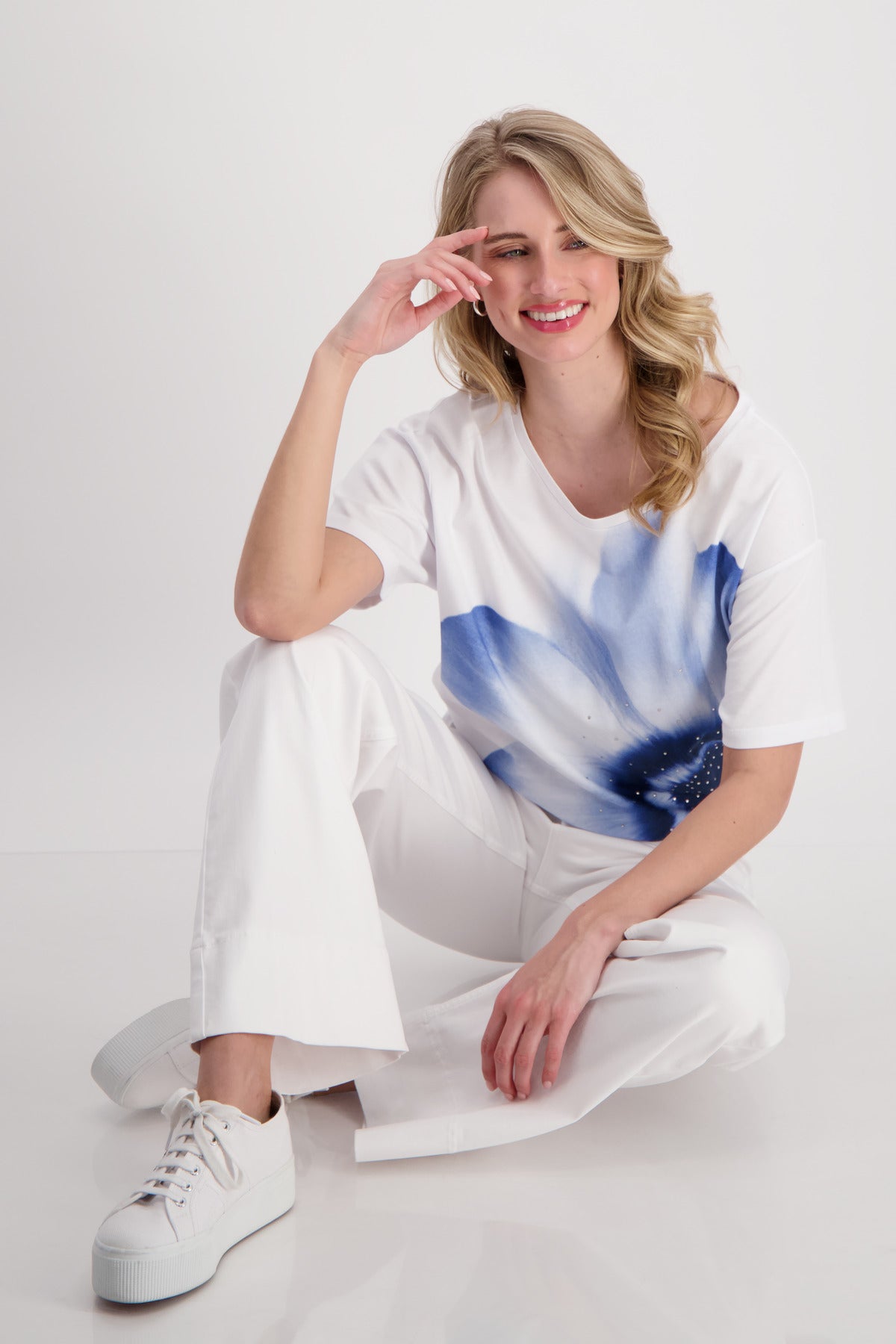 Shirt Flower Placed White