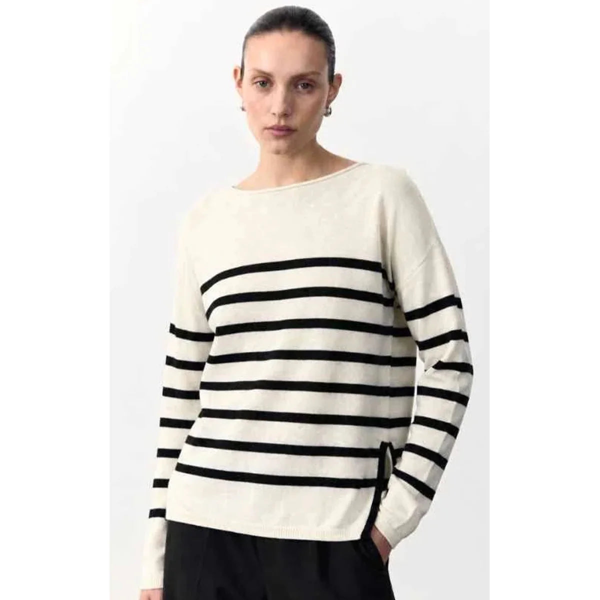 Bobbie Top Milk/Black