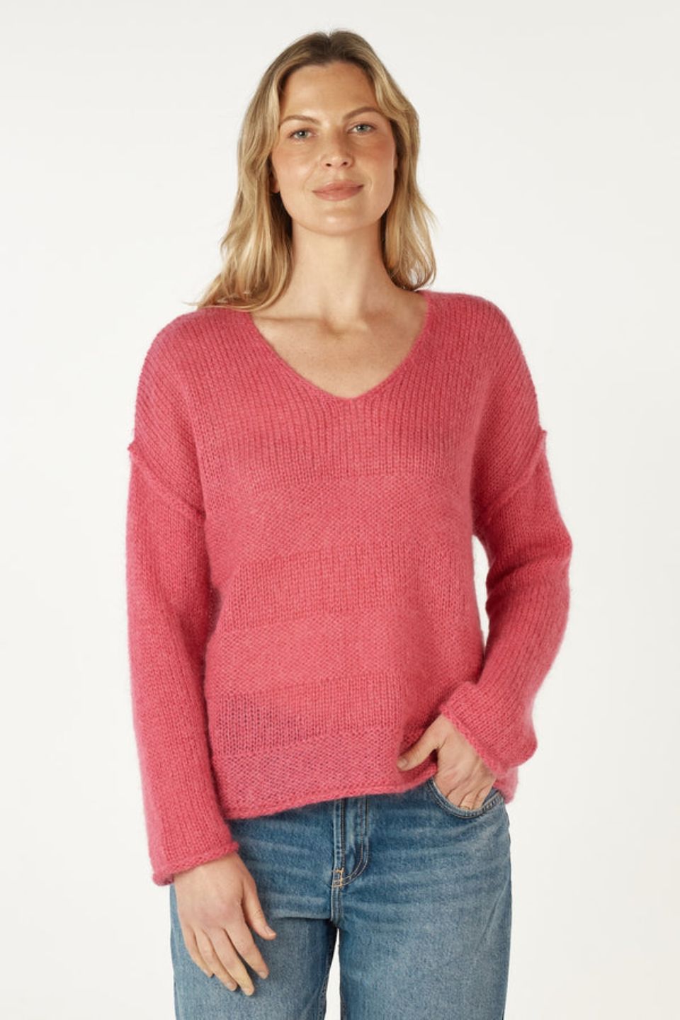 Mohair V-Neck in Rouge