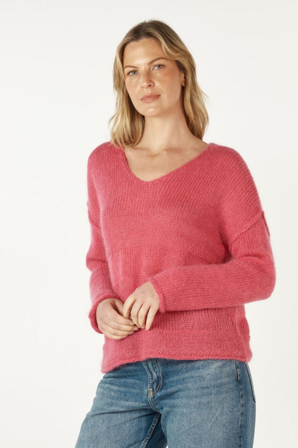 Mohair V-Neck in Rouge