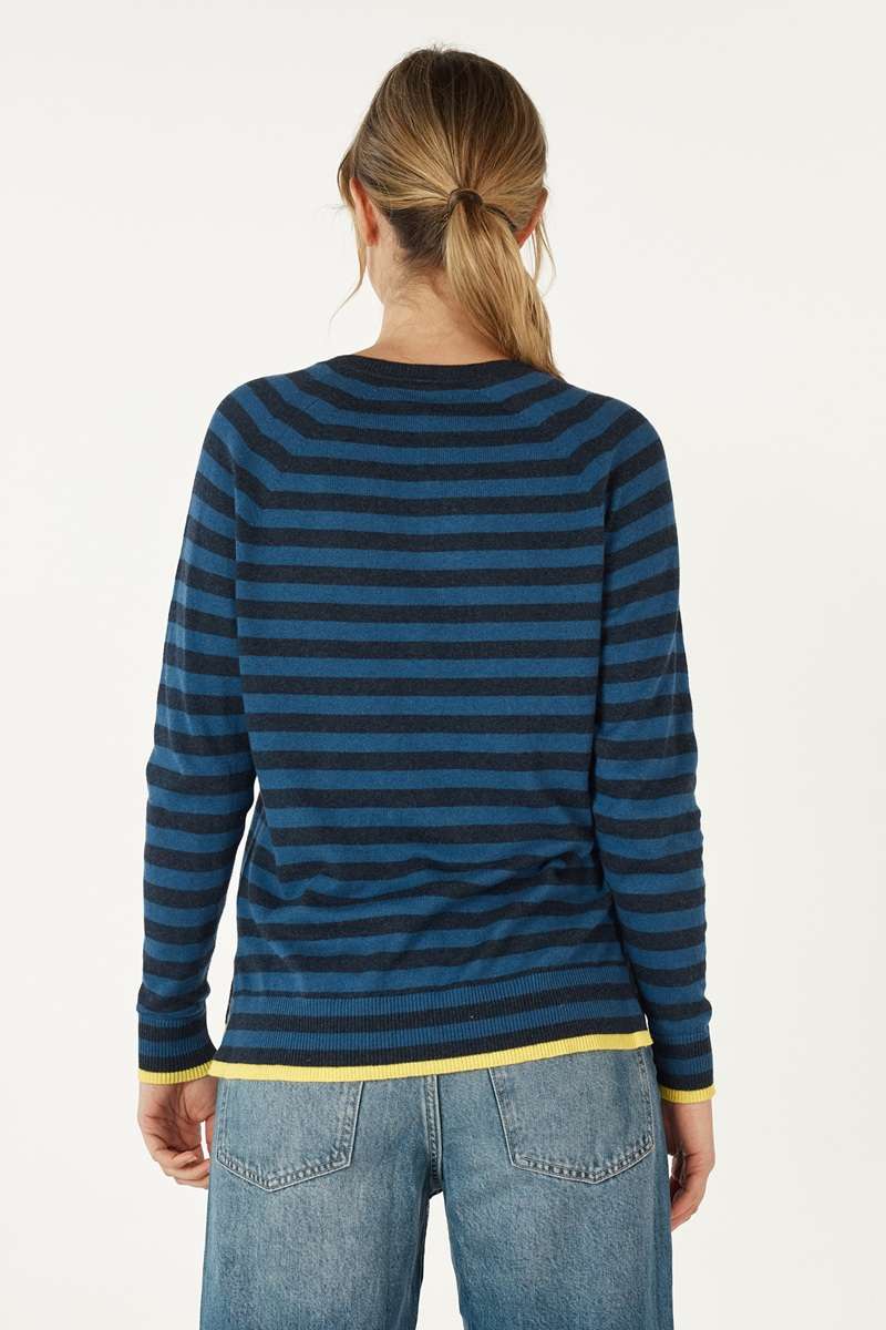Essential Stripe V in Denim