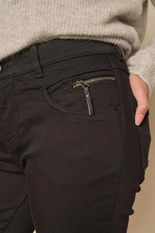 Carla Naomi Deluxe Jeans Black