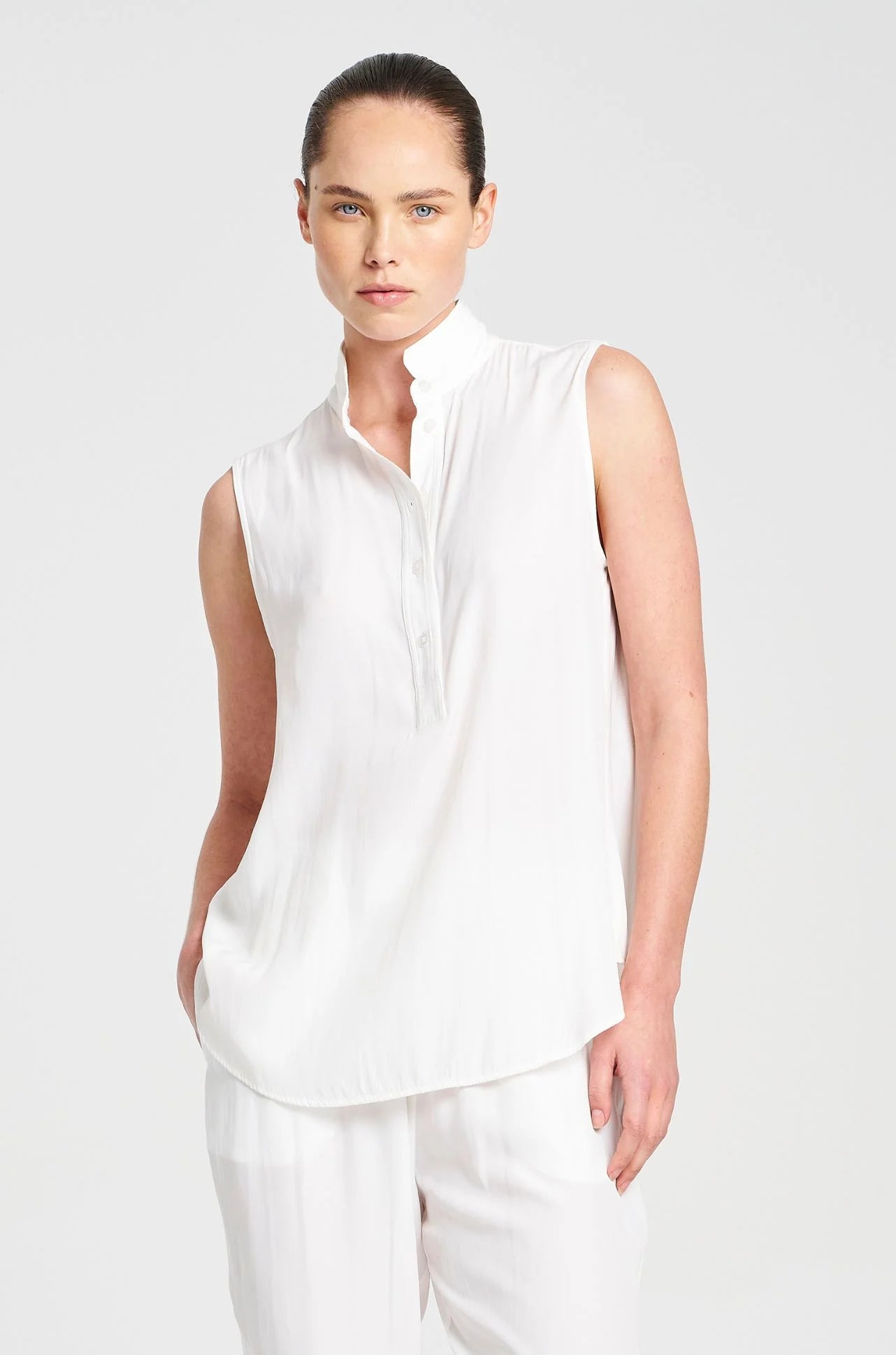 Tab Slide Tank Mache White