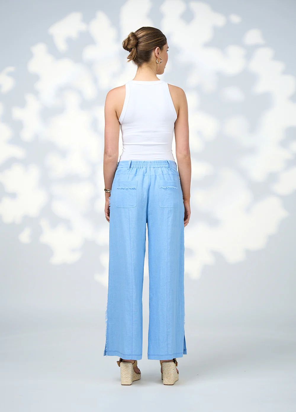 Romee Pant Sky