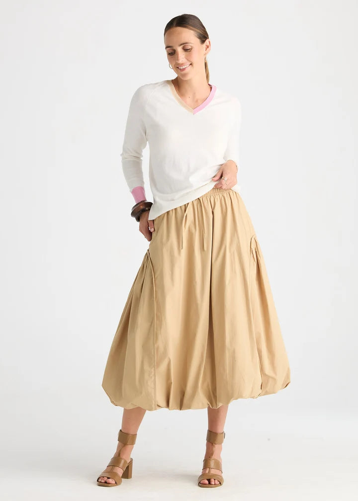 V Accent Top