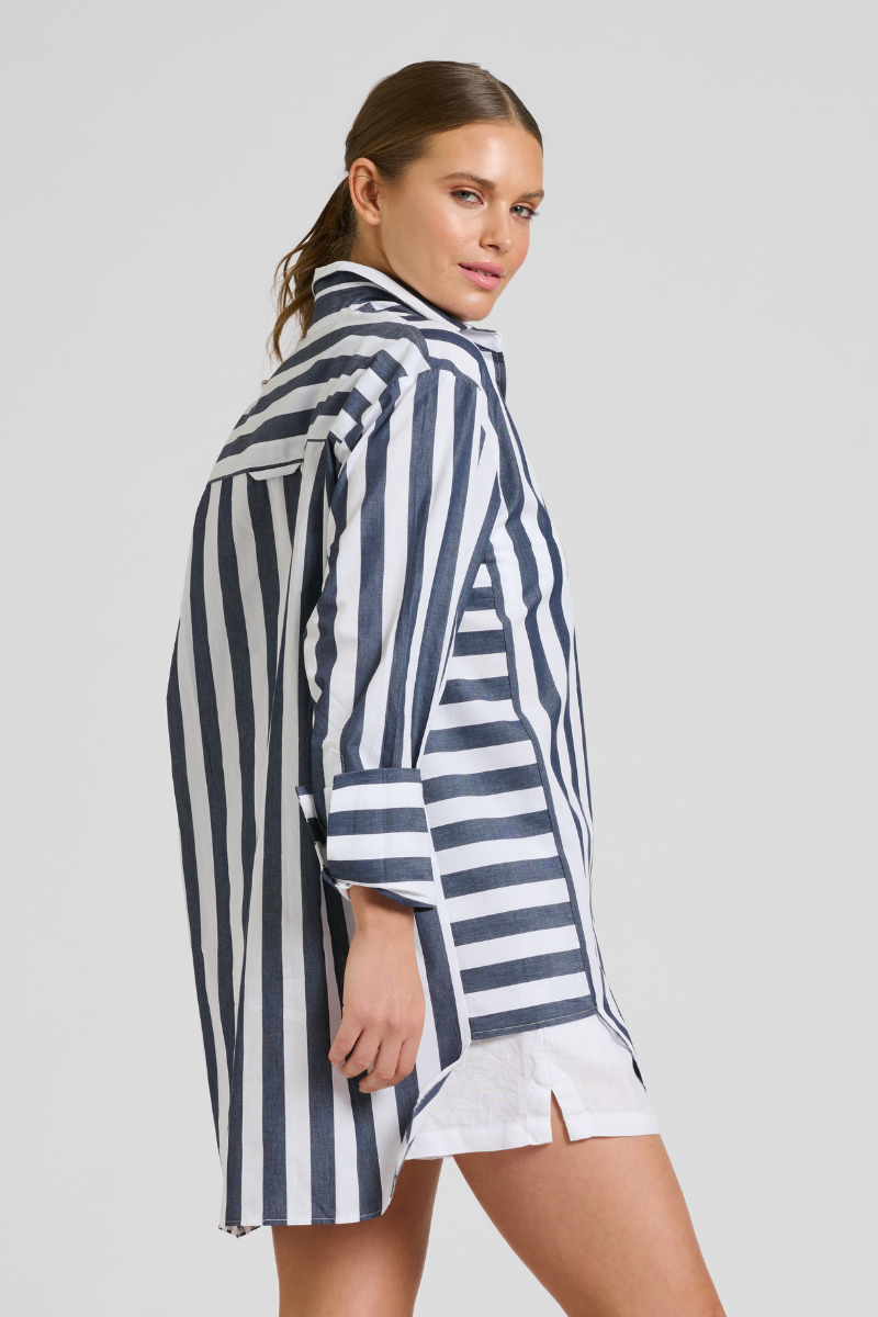Andrea Oversized Boyfriend Shirt Navy