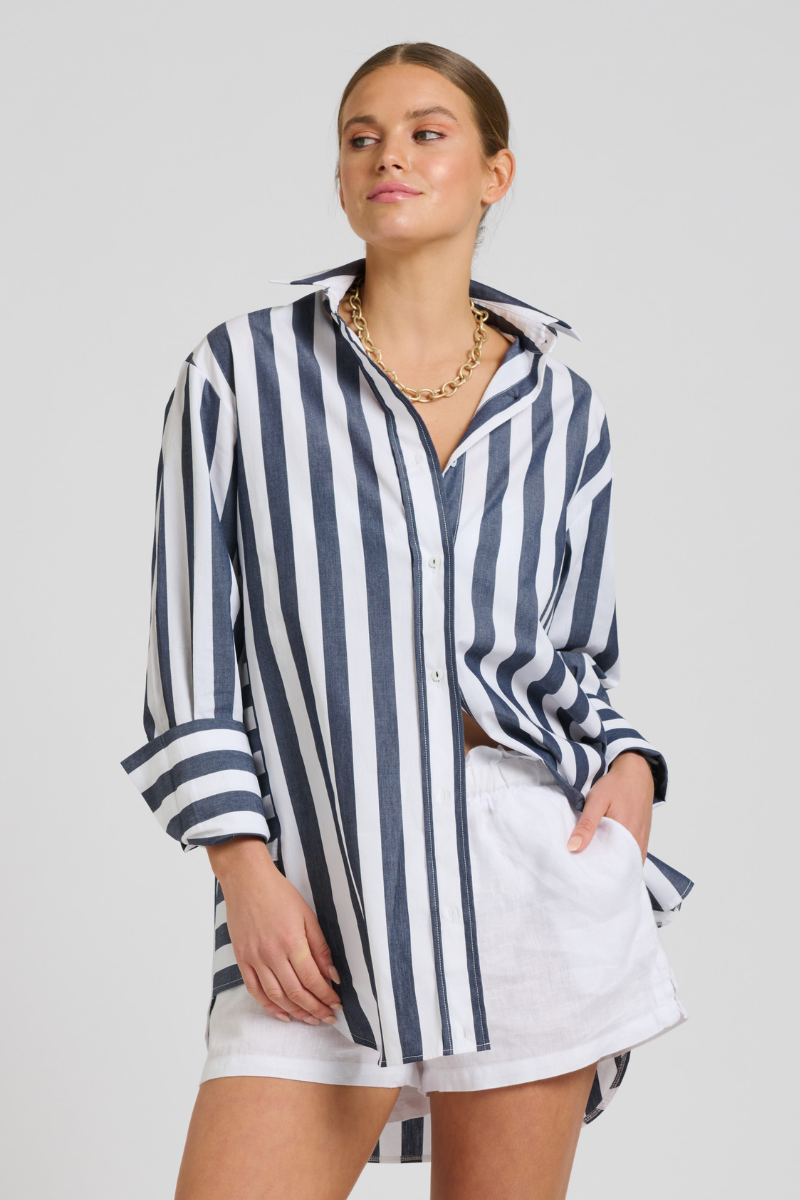 Andrea Oversized Boyfriend Shirt Navy