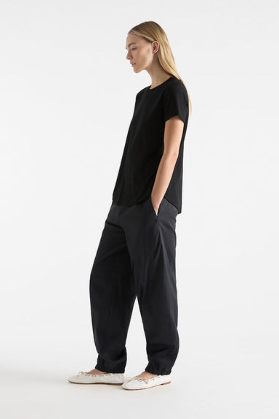 Studio Tee Black