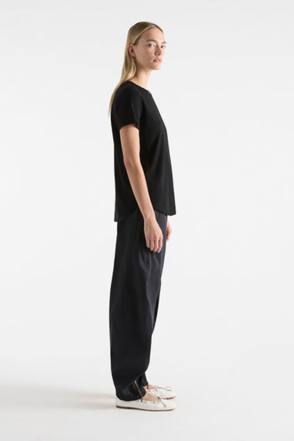 Studio Tee Black