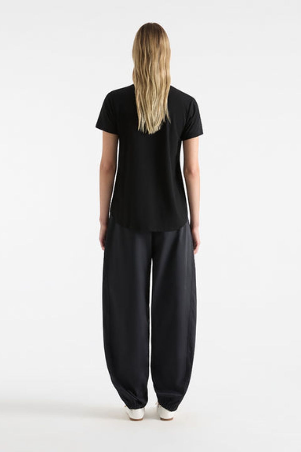 Studio Tee Black