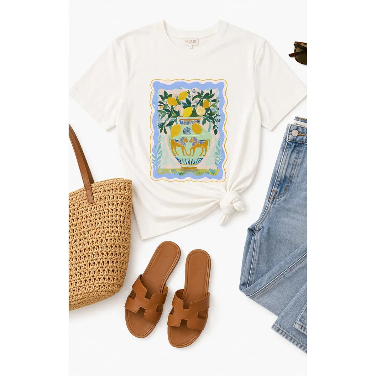 T Shirt White Vase Lions And Lemons