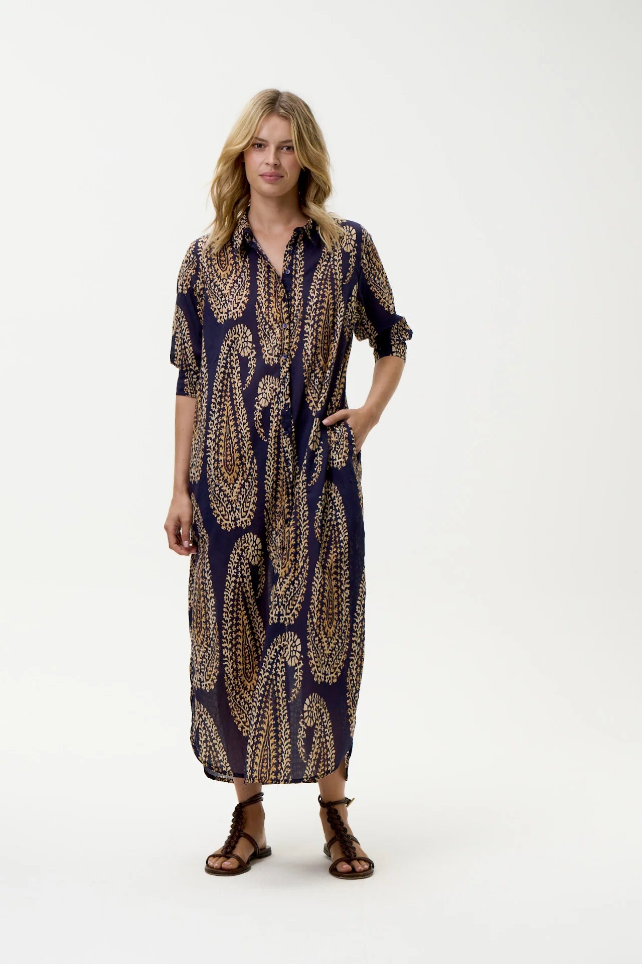 Provence Daisy Navy Paisley