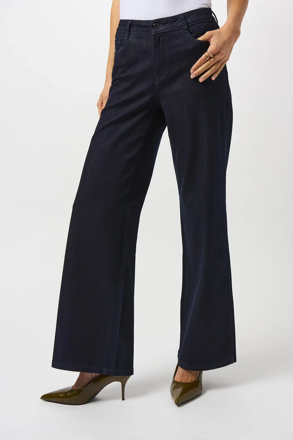 251968 Goldie Wide Leg Jean