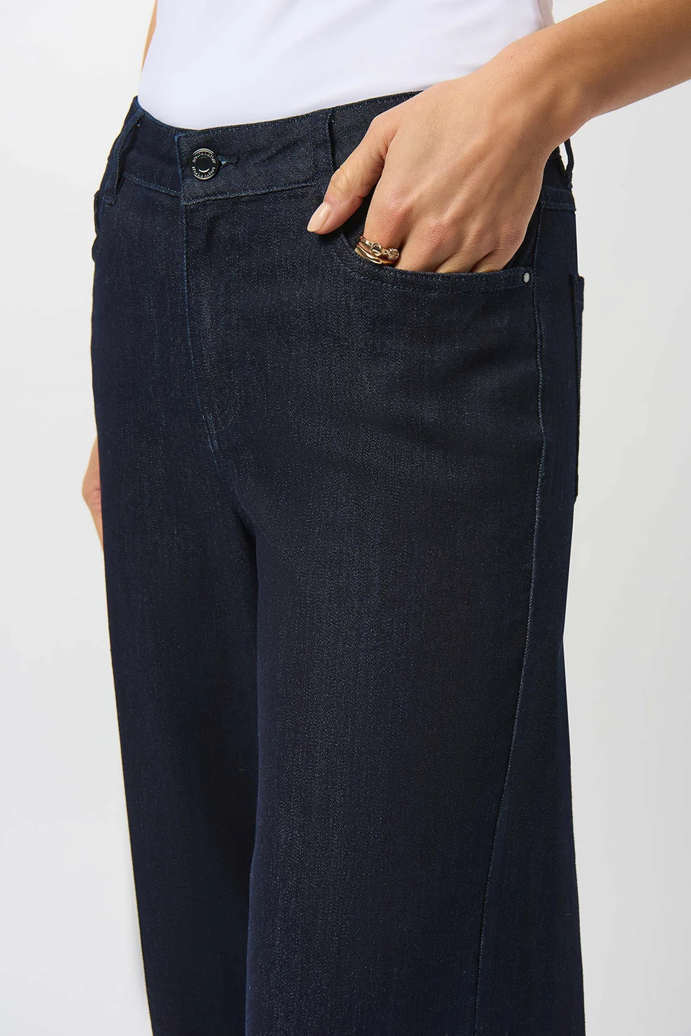 251968 Goldie Wide Leg Jean