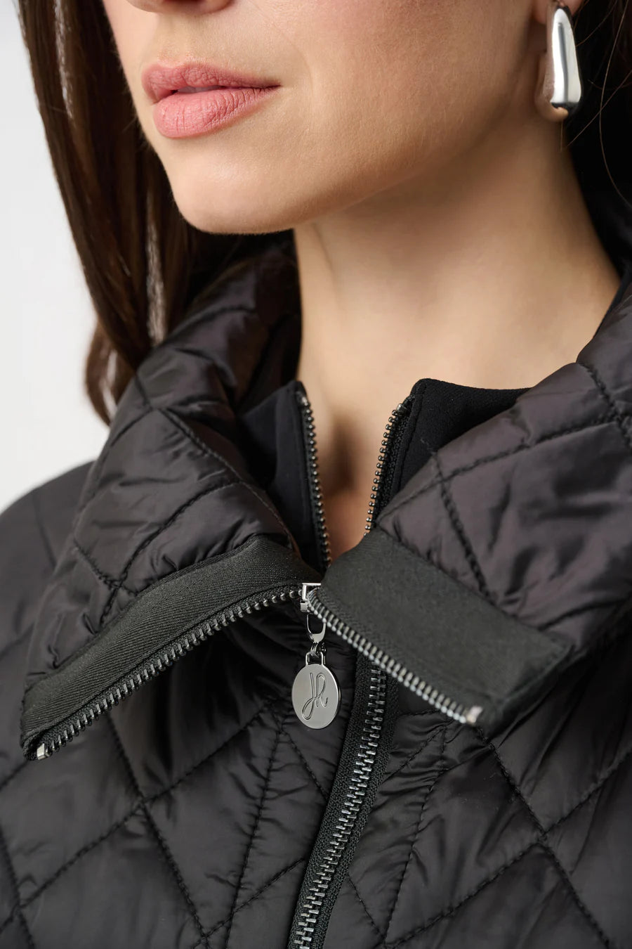 263643 Vest Black