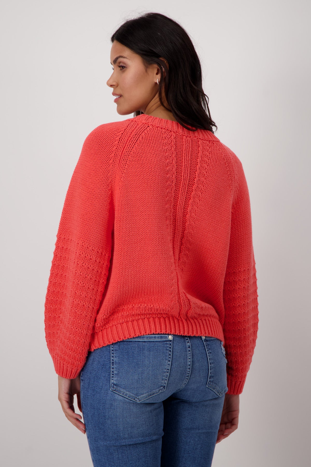 Round Neck Pullover Coral