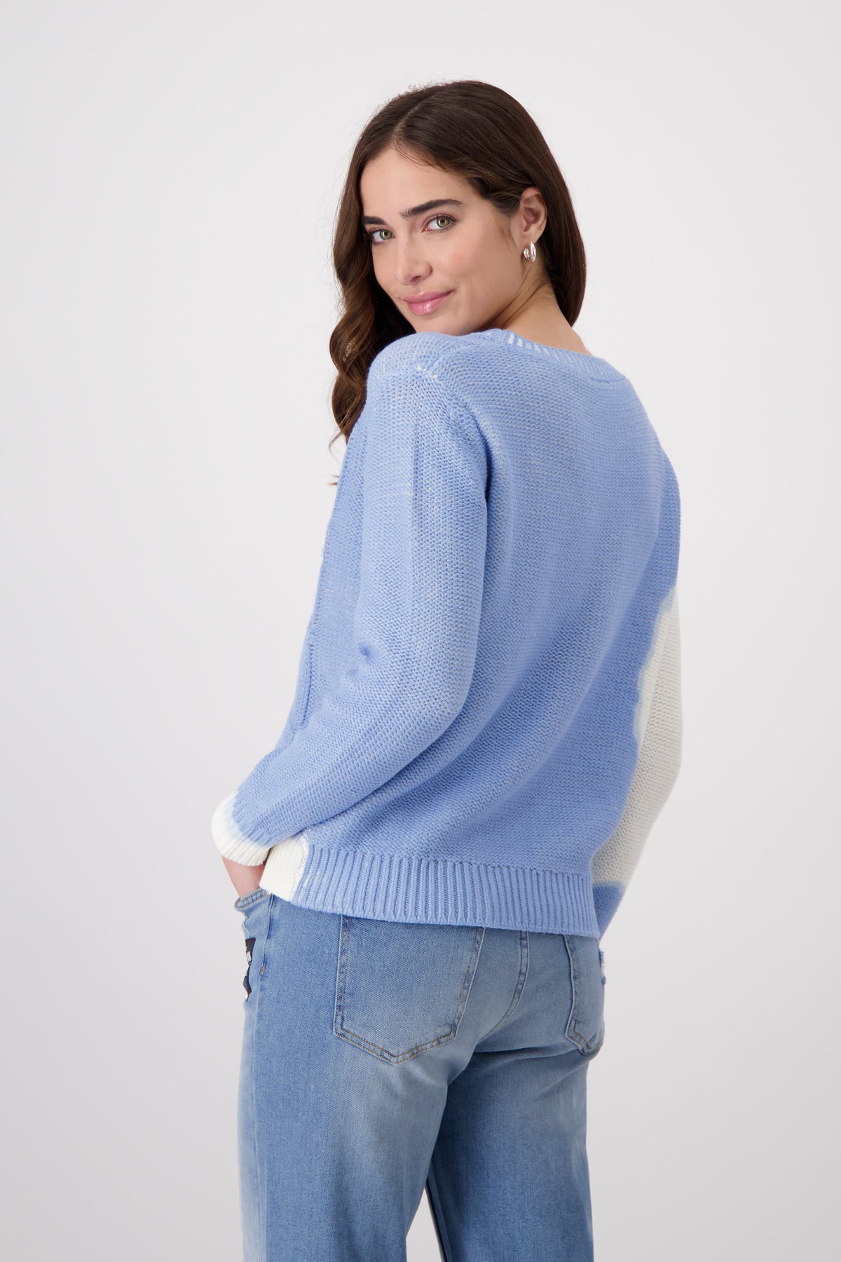 Round Neck Pullover Blue