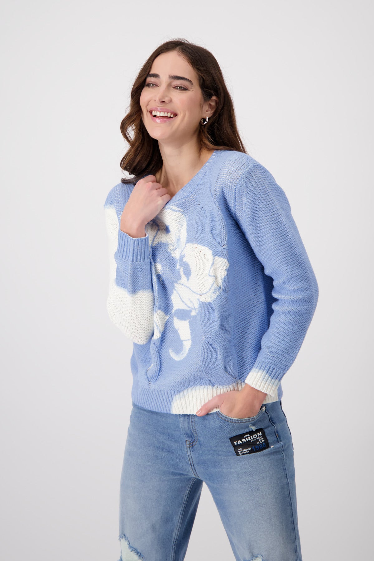 Round Neck Pullover Blue