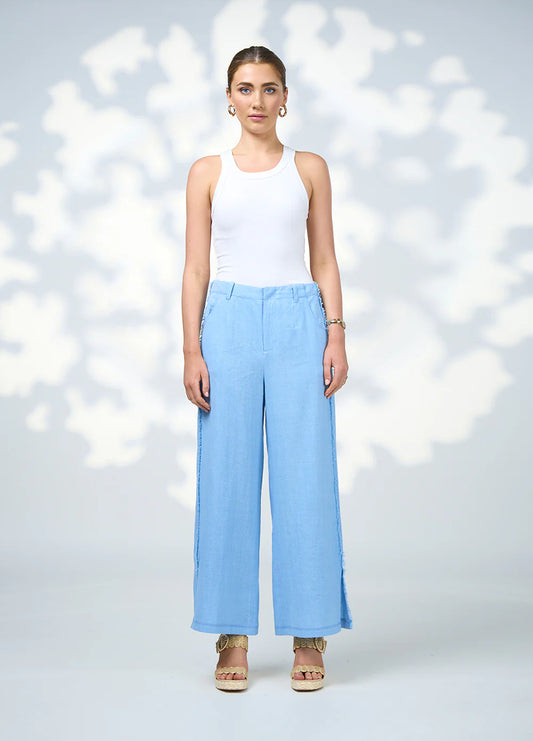Romee Pant Sky