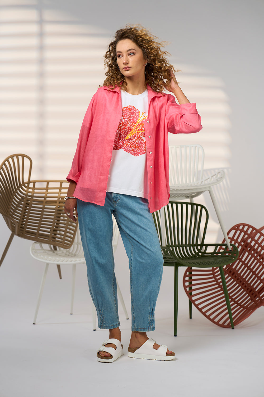 Mosacia Tee White Hibiscus