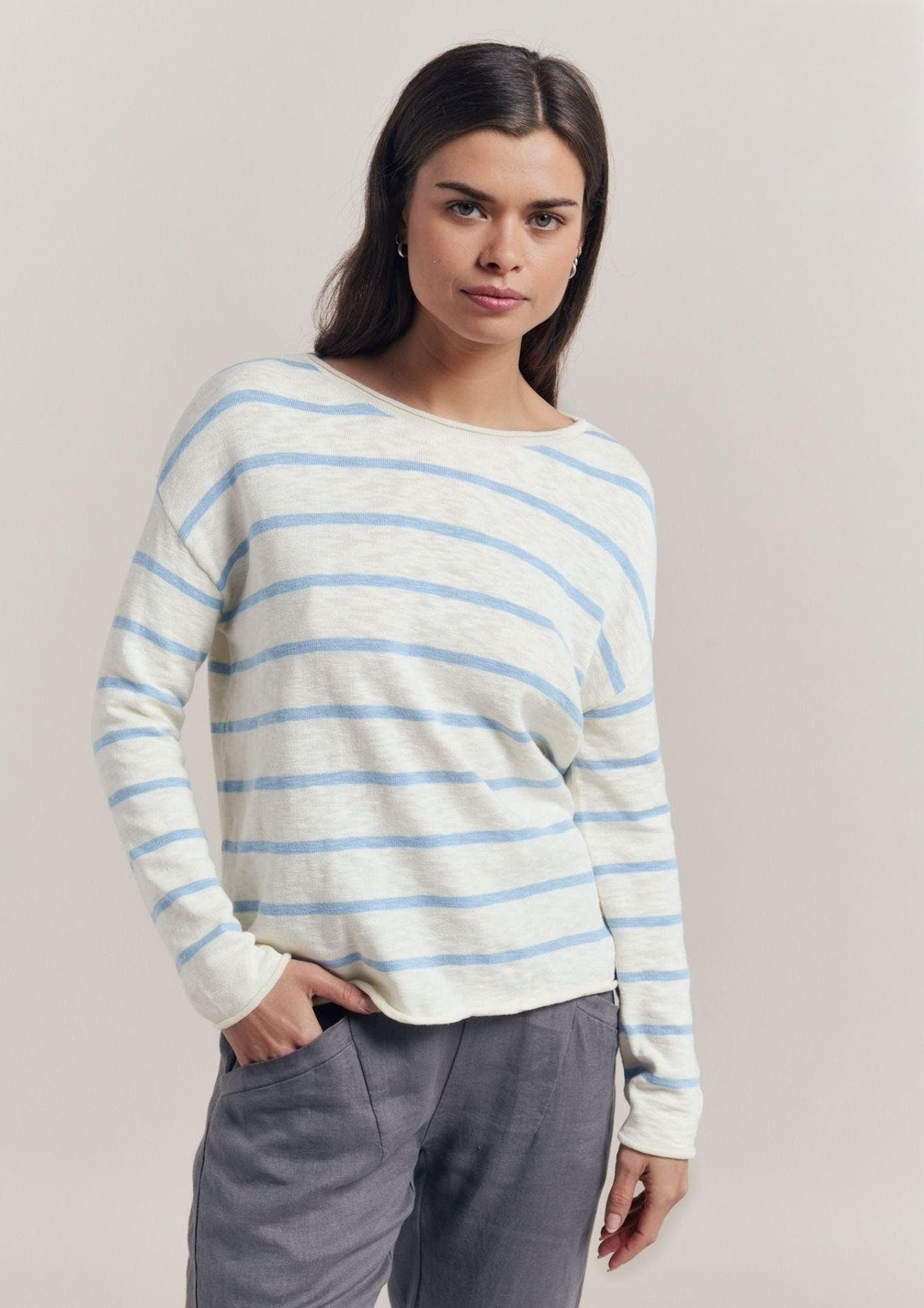 LL Minnie Top Milk/Blue
