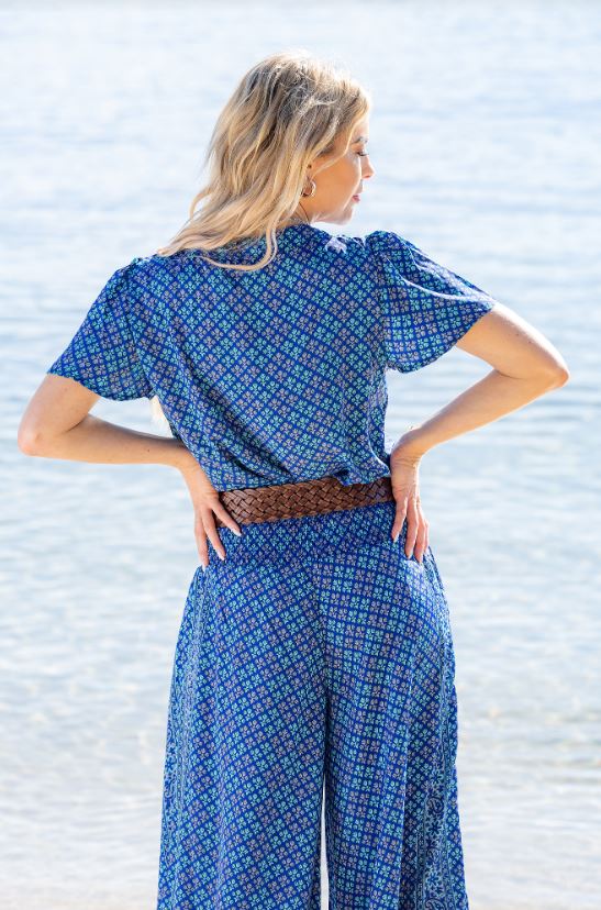 Pirrin Flare Sleeve Top