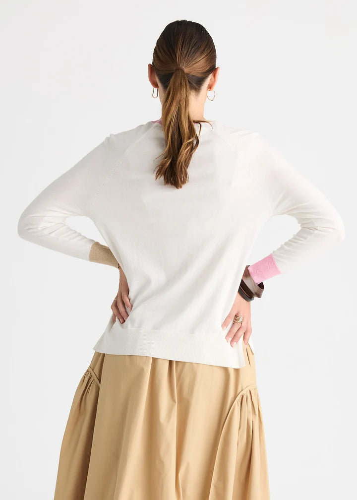 V Accent Top