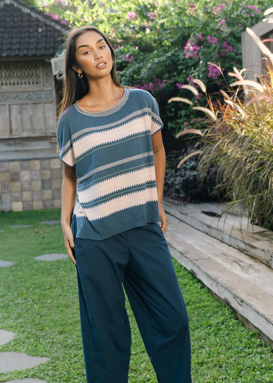 Zig Detail Top