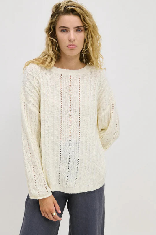 LL Curved Cable Knit