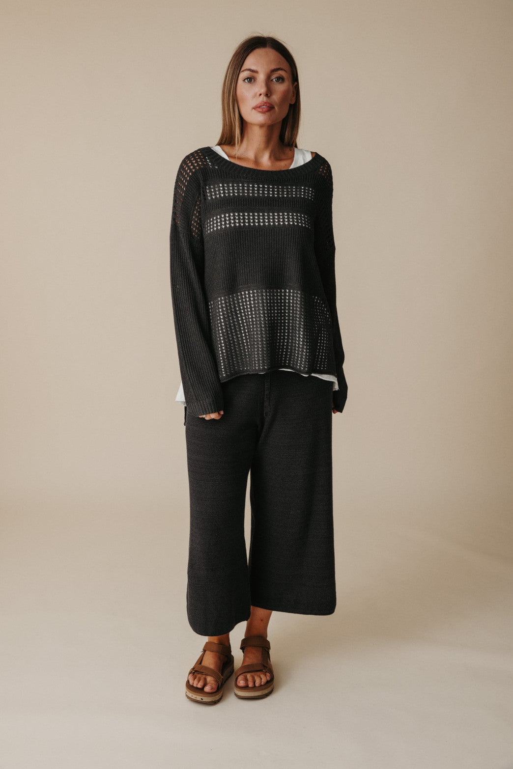 Honeycomb Splice LSLV Pullover Black