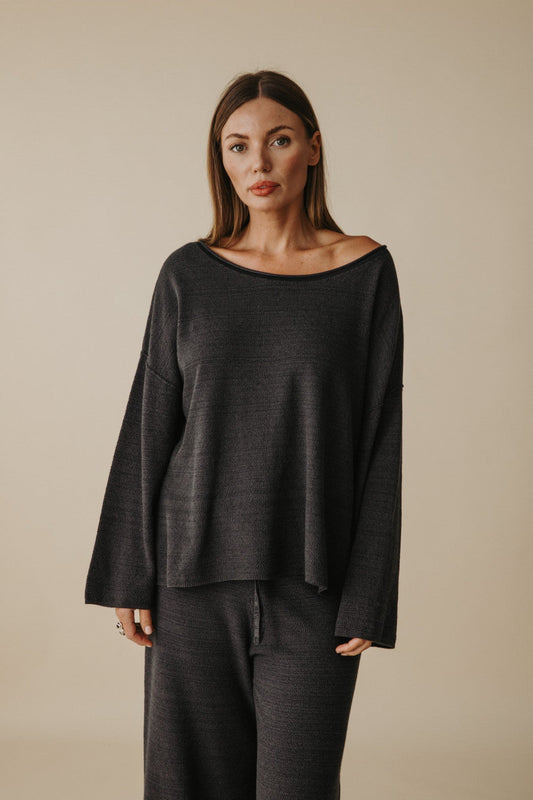 Retreat Pullover Black Sand Deep Ocean