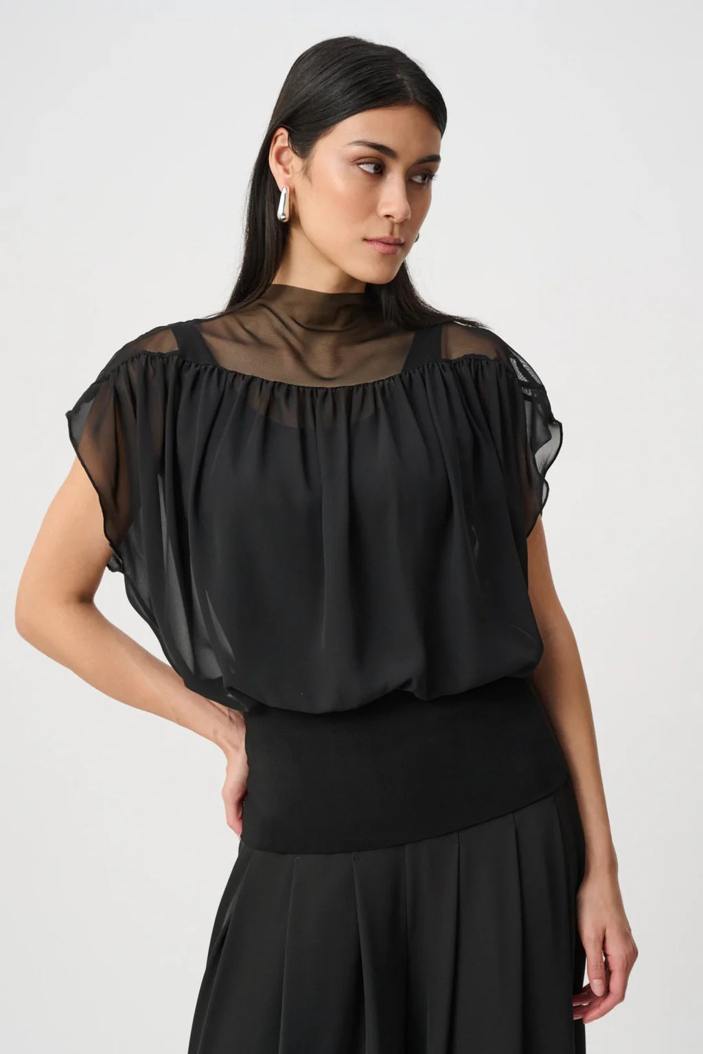 263198 Top Black