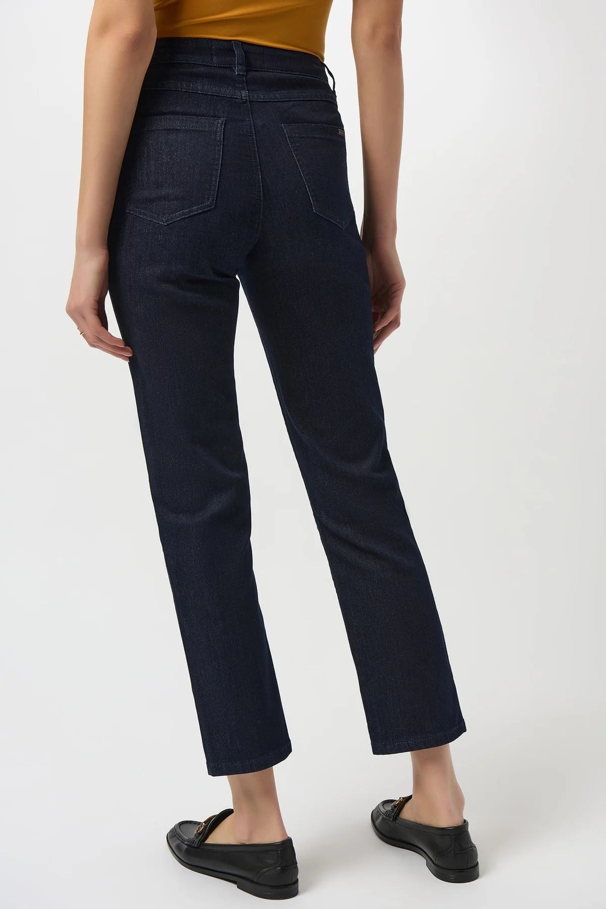 251966 Gia Slim Fit Jean